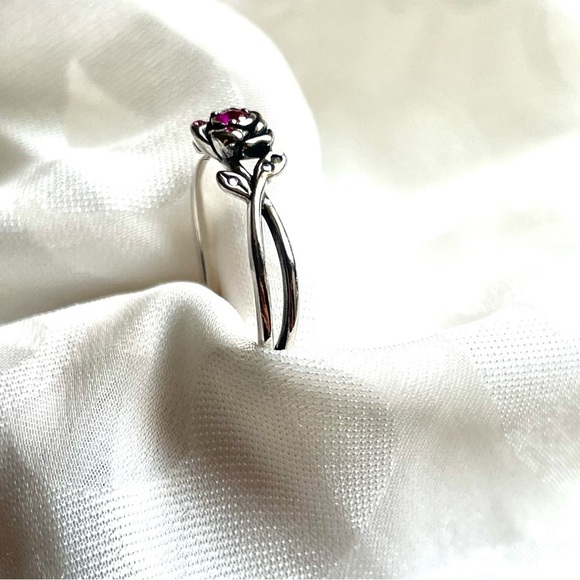 🌹 NWOT Beauty and the Beast Rose Ring - Princess Belle✨ - Picture 6 of 13